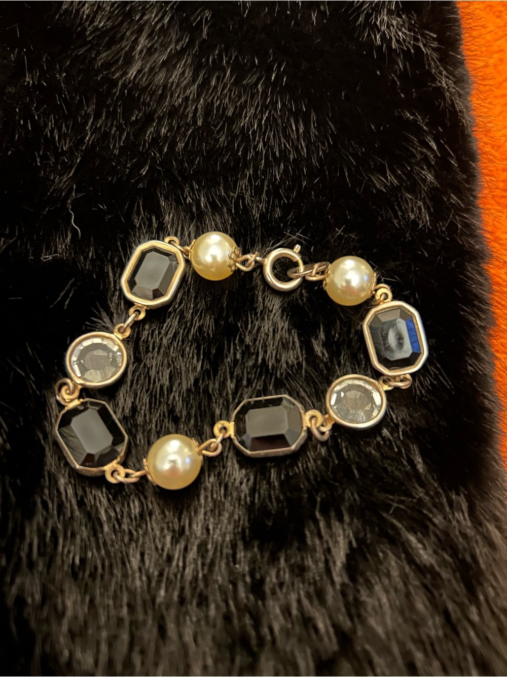 Gold Tone Bracelet with Black Stones and Pearls vintage